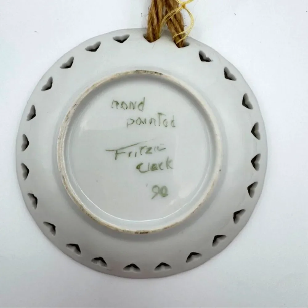 VTG Signed Hand Painted Forest Stream Reticulated Hearts Gold Tone Rim Dish 4"D - Picture 3 of 7